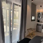 Mazi Stin Io 度假居 *