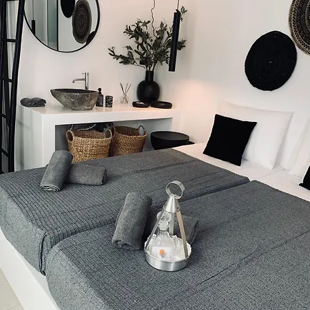 Mazi Stin Io Vakantiehuis Chora (Ios)
