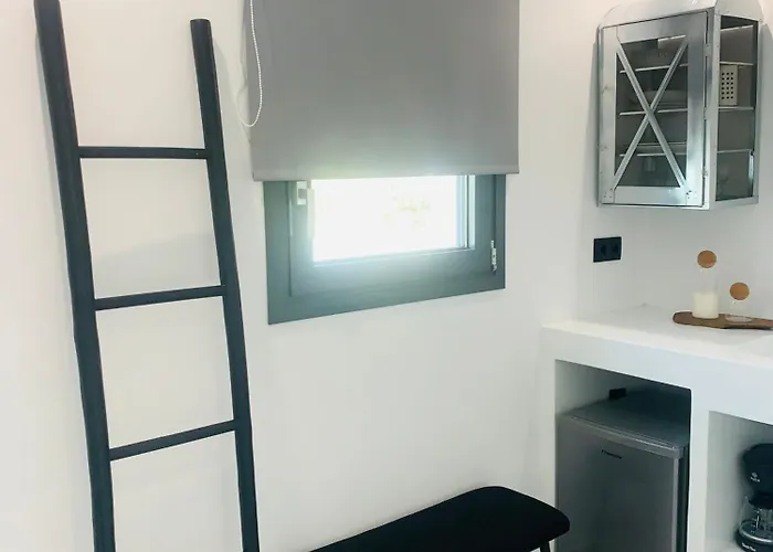 Mazi Stin Io Chora (Ios)