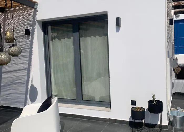 Mazi Stin Io Chora (Ios)