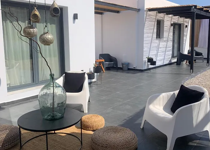 Mazi Stin Io Casa de Férias *